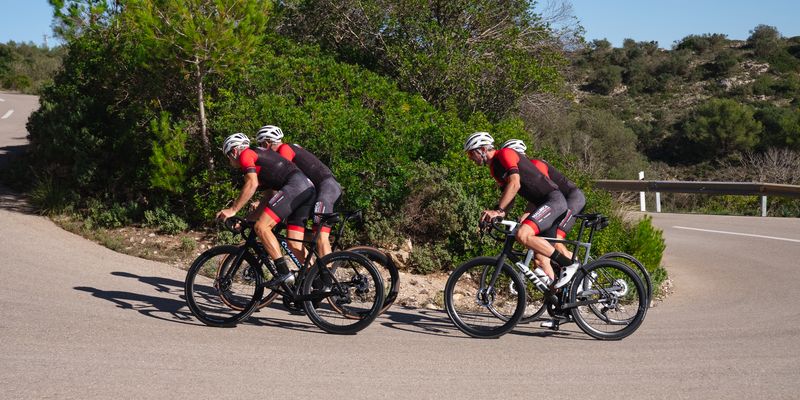 Triatlon: závodní tempo + brick · Porreres – cyklotrasa na Mallorce